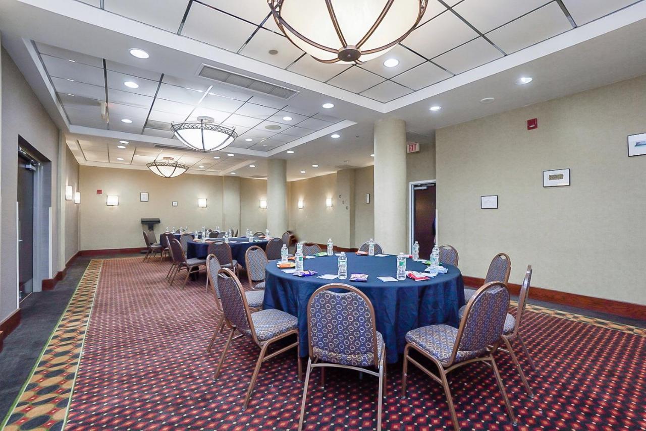 Harmony Suites Secaucus Meadowlands Bagian luar foto